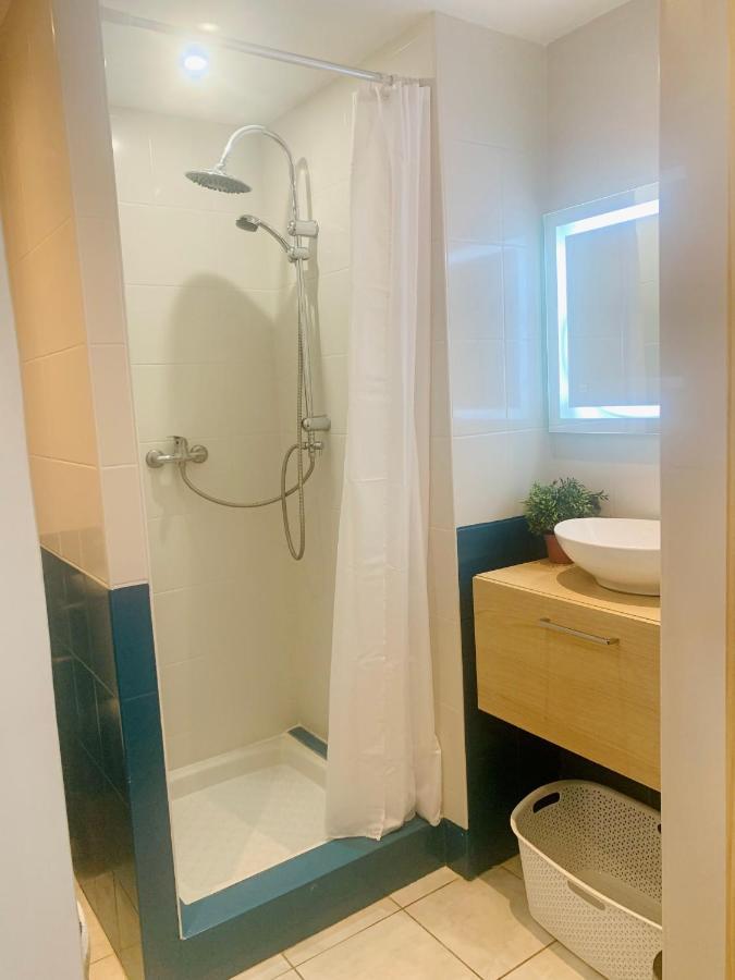Thuir, Charmante Maison T2 Climatisee Villa Luaran gambar